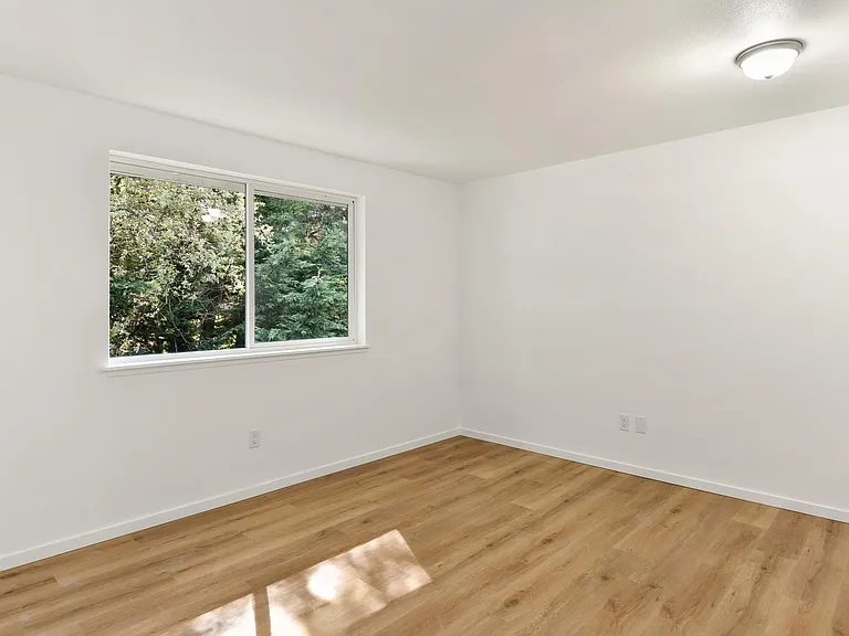 5020 S 58th St #A — Photo 15