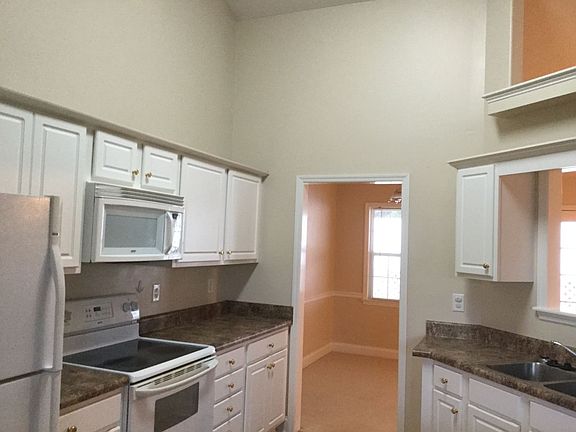 3rd image of 112 Inge Ct