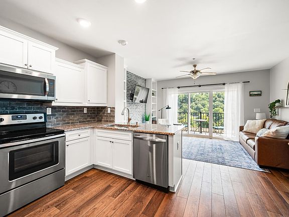 4th image of 51 11th St #19