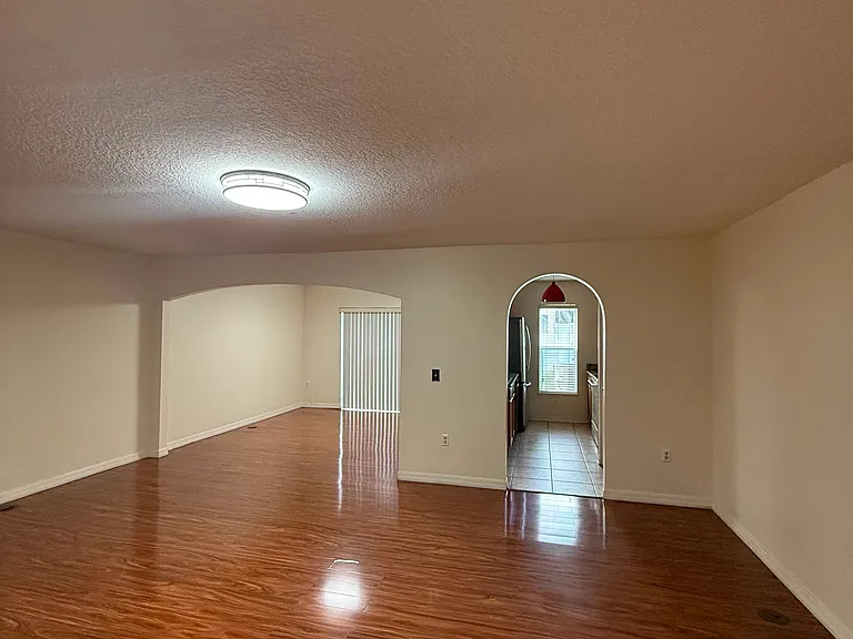2751 Dodds Ln — Photo 6