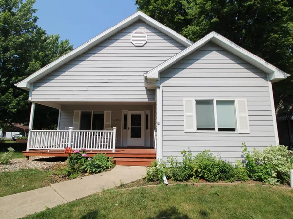 2104 Hill Ave, Spirit Lake, IA 51360