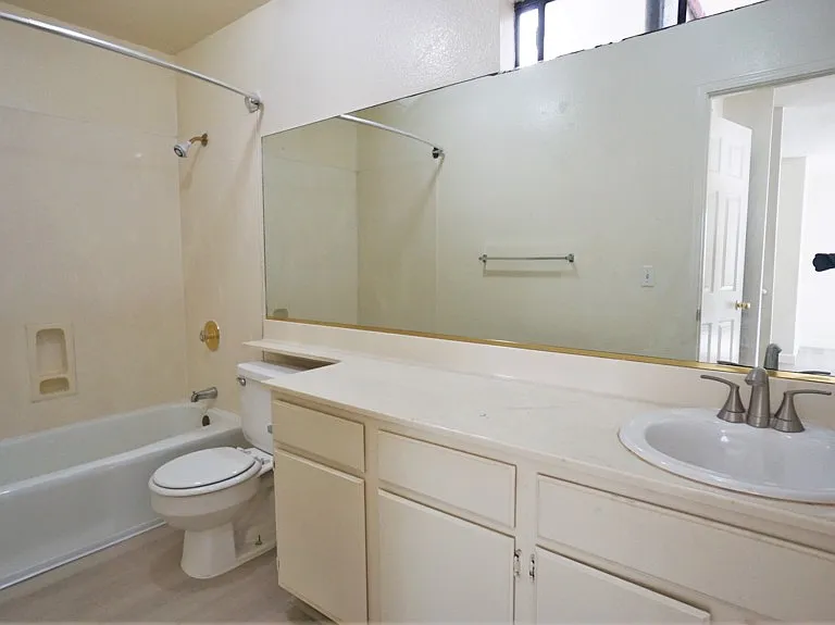 1844 Diamond St #1 — Photo 6