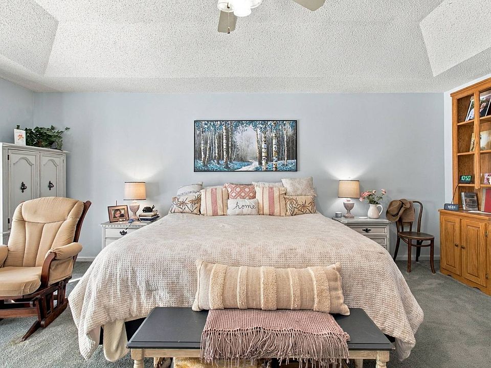 43rd image of 5005 Dogwood Cir