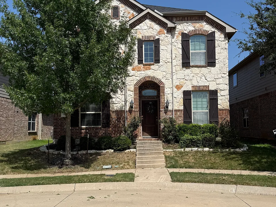 617 Crazy Horse Dr