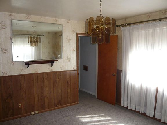 5th image of 3256 Harry Lee Ln