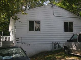 836 & 838 Springdale Dr, Akron, OH 44310