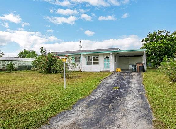 3rd image of 810 Palm Blvd