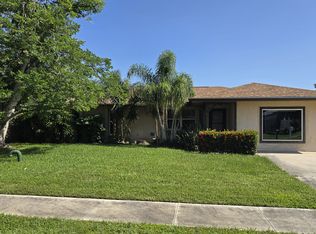 3233 Campbell St, Sarasota, FL 34231
