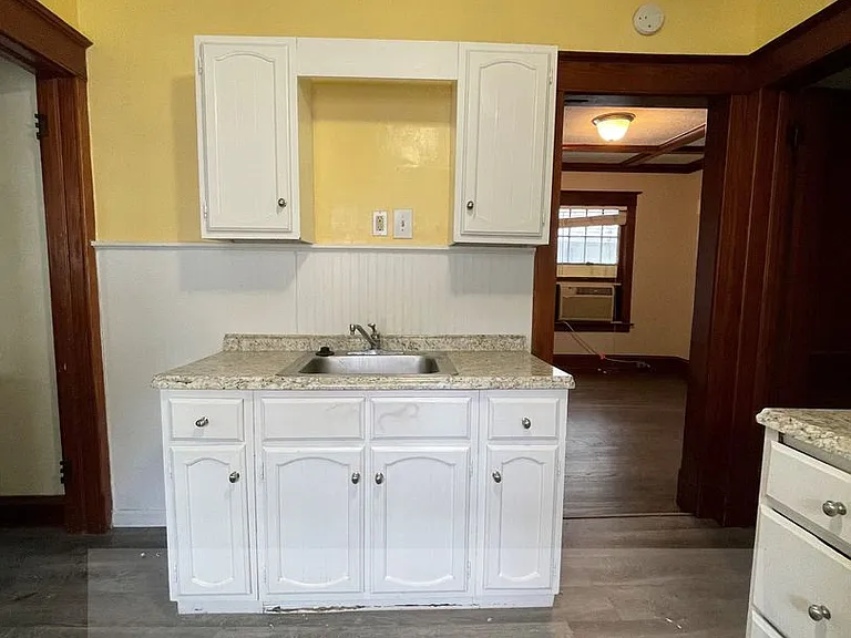 4545 Fairmount Ave — Photo 12