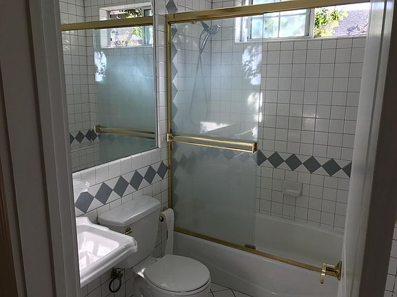 2nd image of 723 Madison Ave