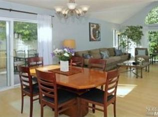 51 Creekside Dr, San Rafael, CA 94903