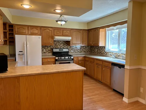 126 E Golden Lake Ln Photo 1