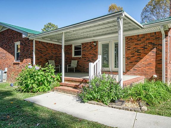 3rd image of 2765 New London Dr