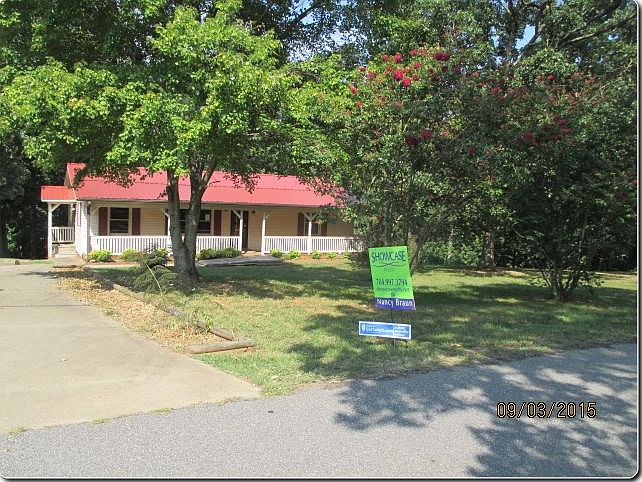 1st image of 2447 Lake St