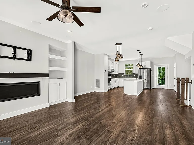 1013 S Taylor Ct — Photo 13
