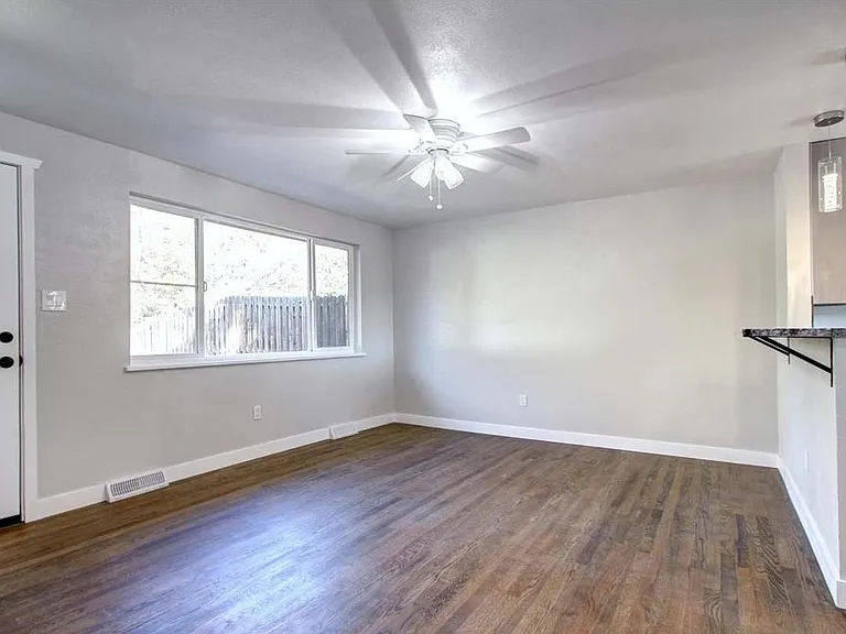 4214 N Pecos St — Photo 10