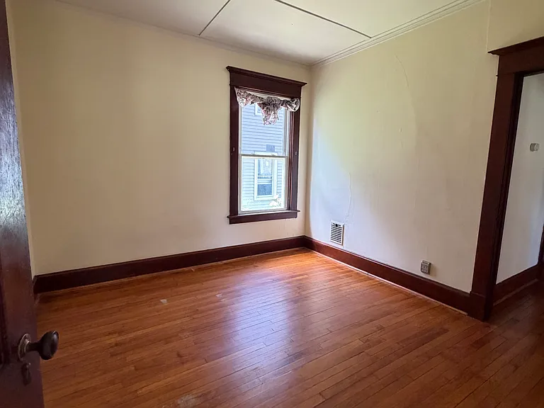 2 Noyes St #1 — Photo 4