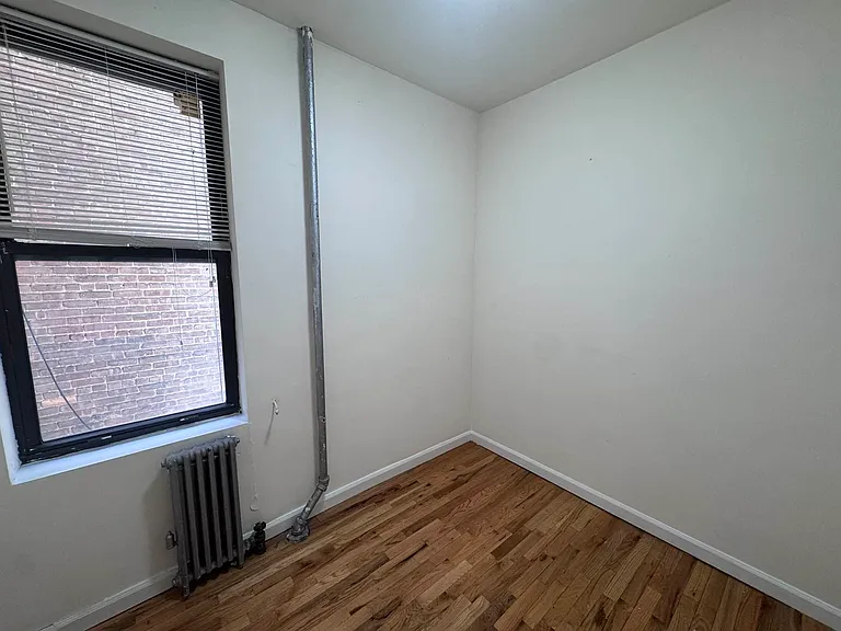 312 E 93rd St #4E — Photo 4