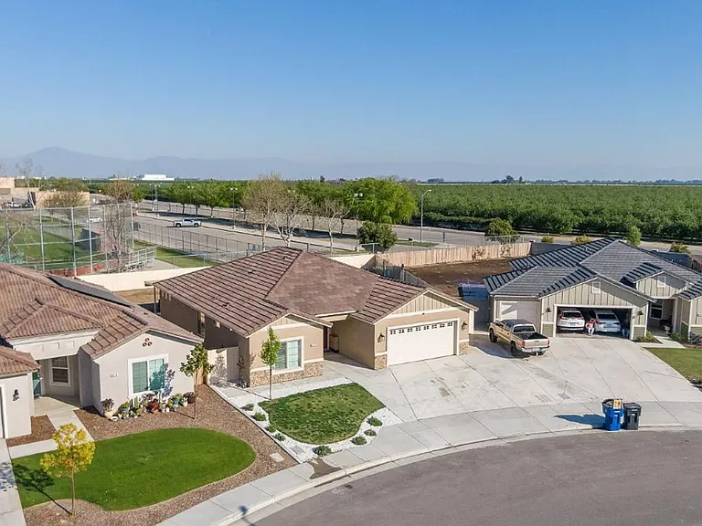 8018 Cuyama River St — Photo 40