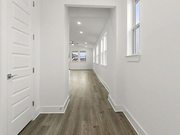 Enclave Lot 46 Foyer