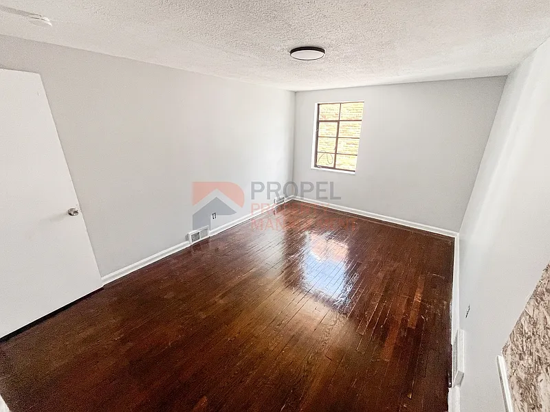 3 bed, 2.0 bath, 1538 sqft, $1,700 — Photo 3
