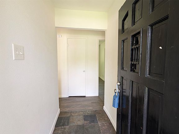 5th image of 1320 Eastside Dr