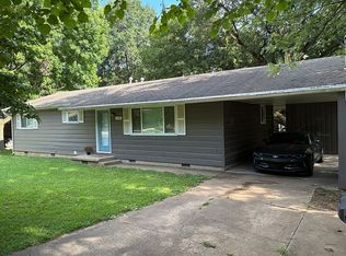 2339 W Holly St, Fayetteville, AR 72703