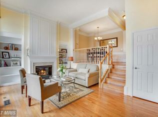 6256 Split Creek Ln, Alexandria, VA 22312