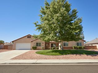 21243 Sauvignon Ln, Apple Valley, CA 92308