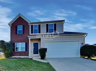5212 Man O War Dr, Morrow, OH 45152