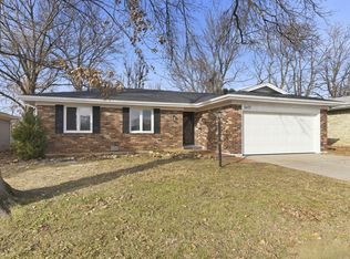 2431 S Kings Avenue, Springfield, MO 65807