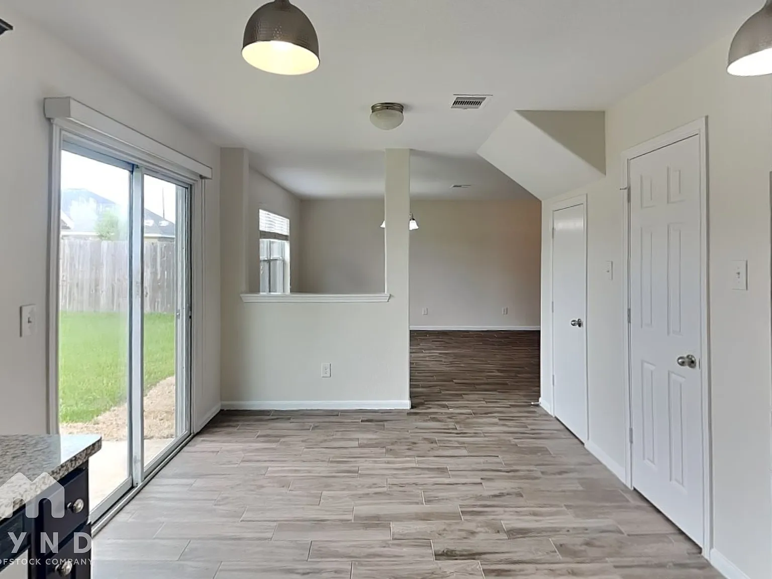 4 bed, 2.5 bath, 1700 sqft, $2,200 — Photo 4