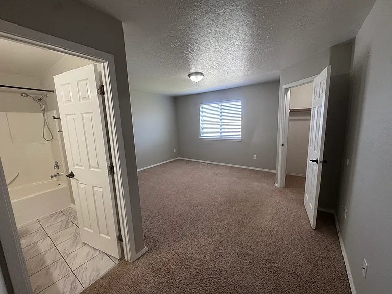 1700 NE Cinder Loop — Photo 22