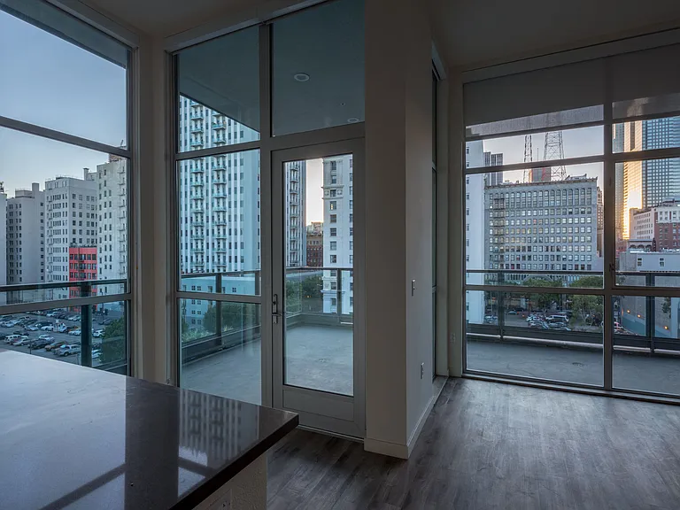 Topaz Apartments — Photo 44