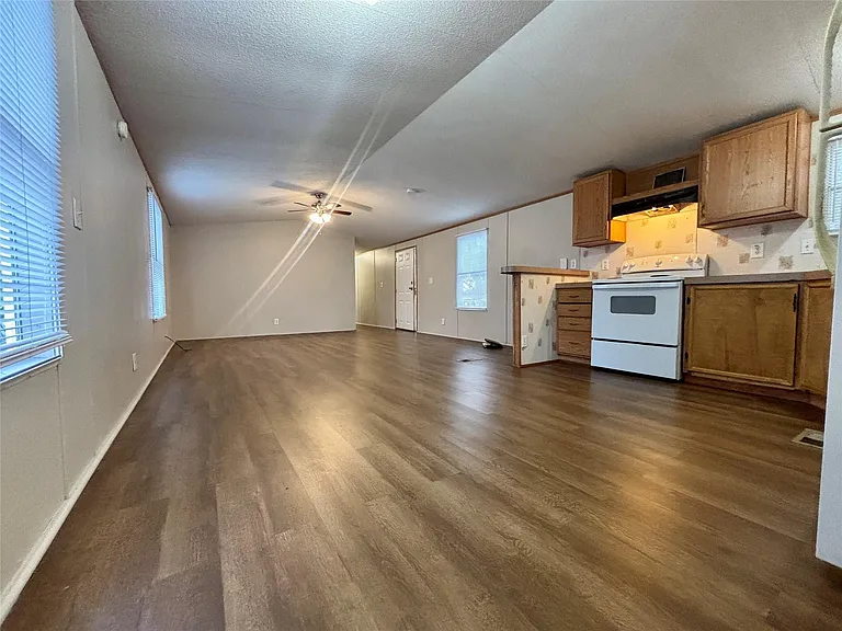 13295 Pecan Tree Dr — Photo 8