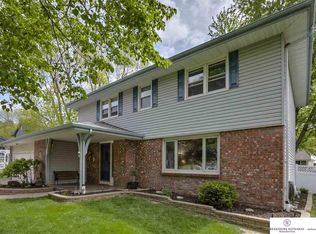 2611 S 167th Cir, Omaha, NE 68130