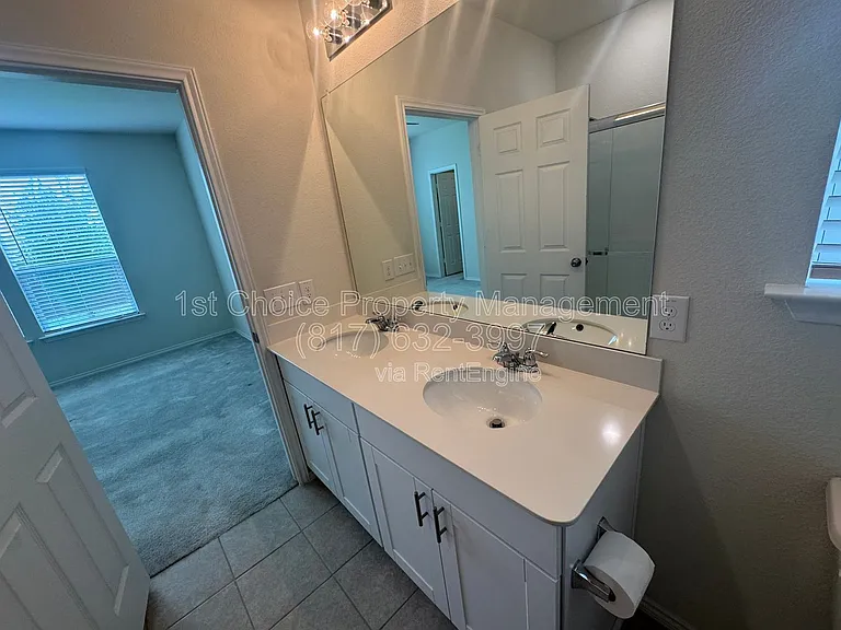 8132 Cedar Lake Ln — Photo 4