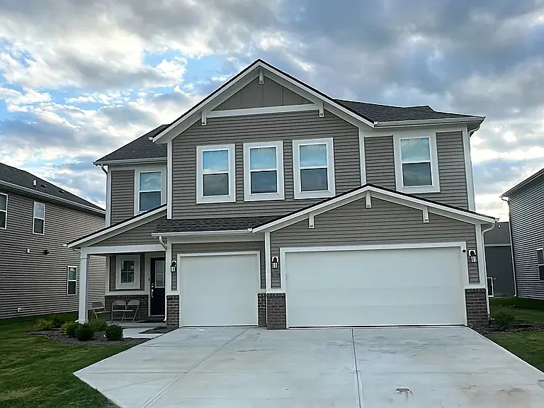 5838 Turquoise Ln