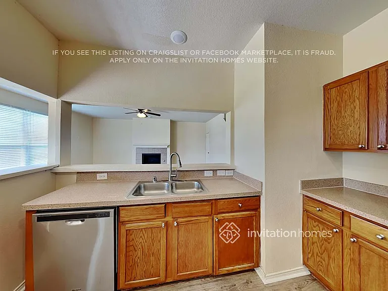 13001 Fencerow Rd — Photo 9