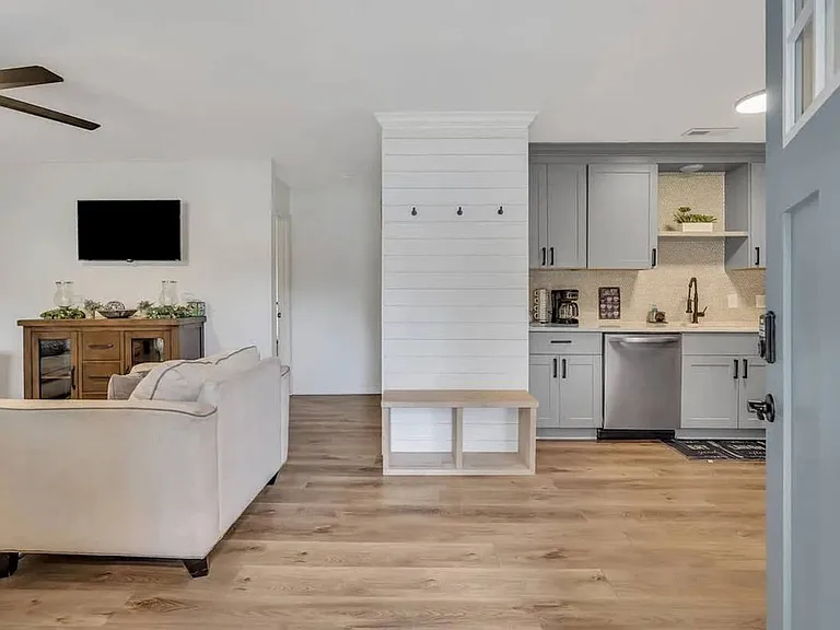 302 Manden Rd — Photo 8