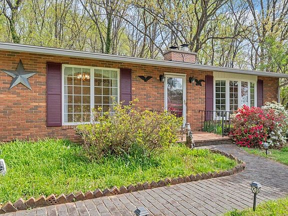 3rd image of 1664 Red Lane Ext