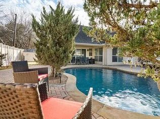 1918 Palace Dr, Grand Prairie, TX 75050
