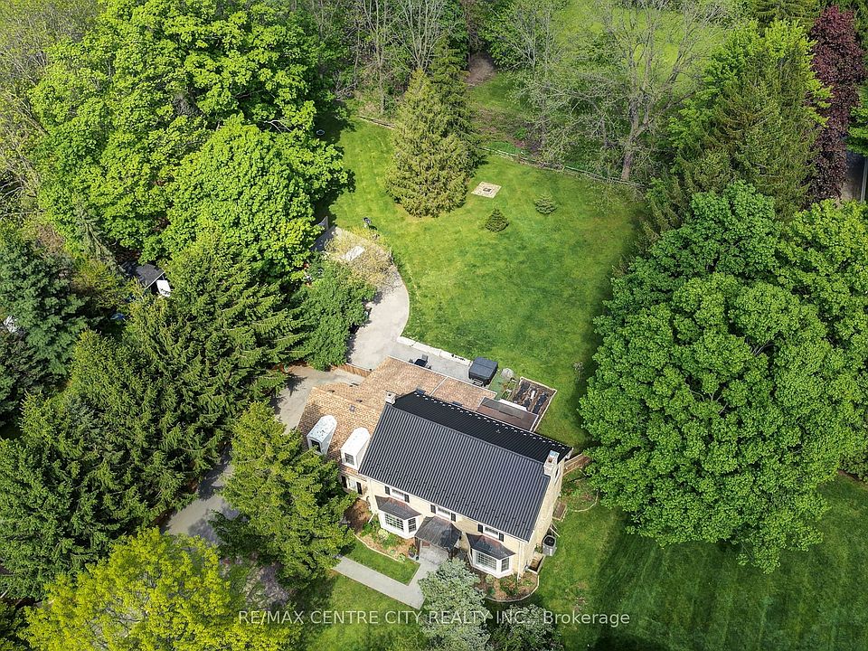 1st image of 339 Sunset Dr