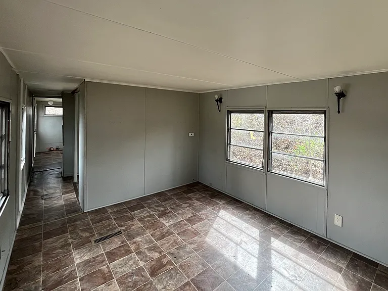 171 Glam Ct — Photo 3