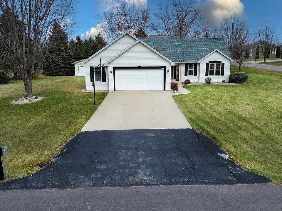 1st image of N1622 Olive Ct