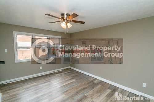 4th image of 16225 Edgewood Ave