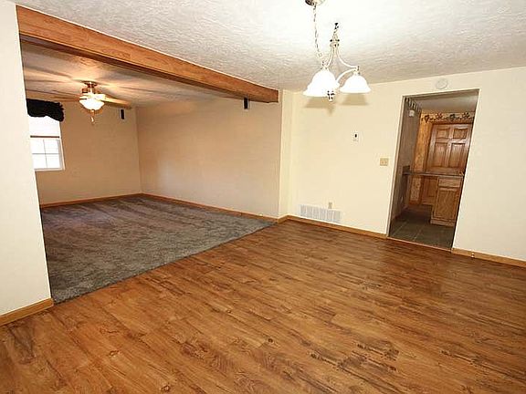 Main floor dinning room