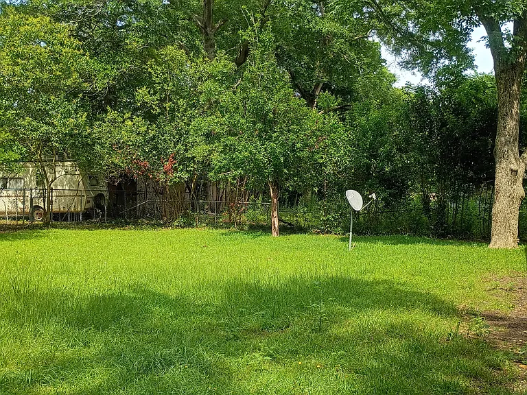 2457 Brevard Dr — Photo 14