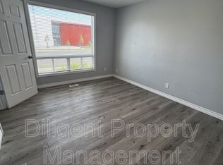 260 Lansdowne St W, Peterborough, ON K9J 1Y8
