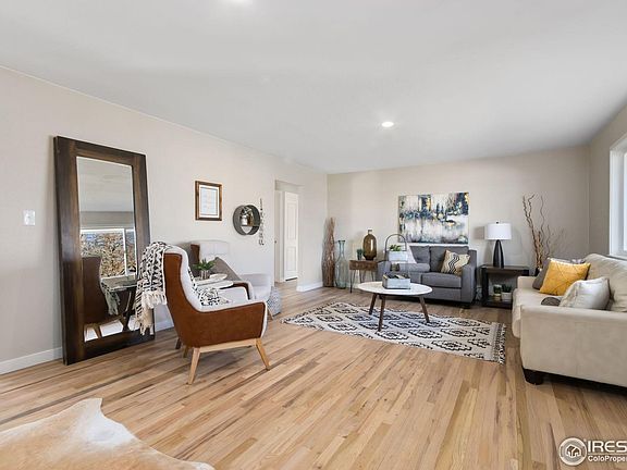 5th image of 2212 Vassar Ave